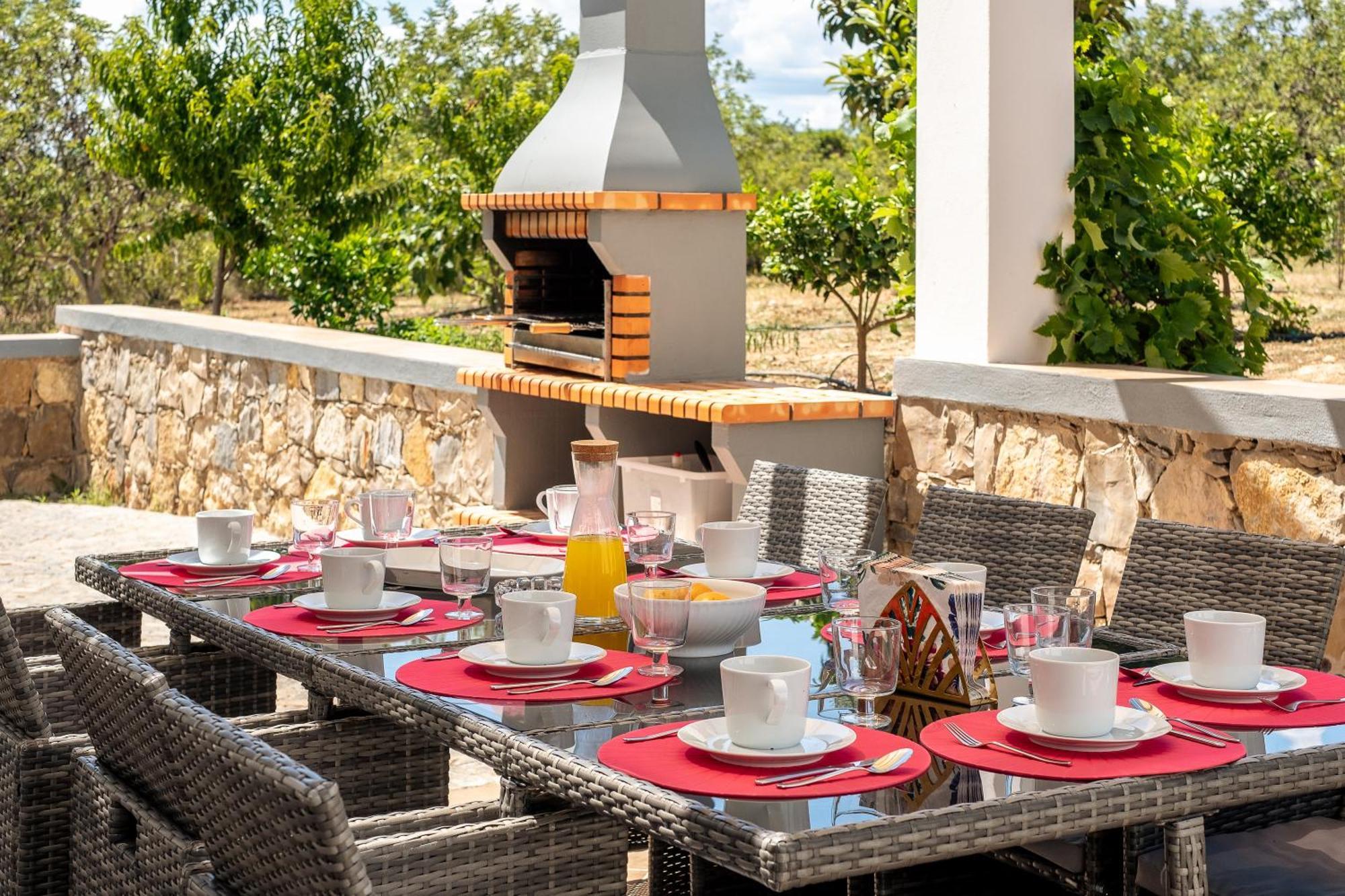 Villa Rodrigues โบลิเคมี ภายนอก รูปภาพ